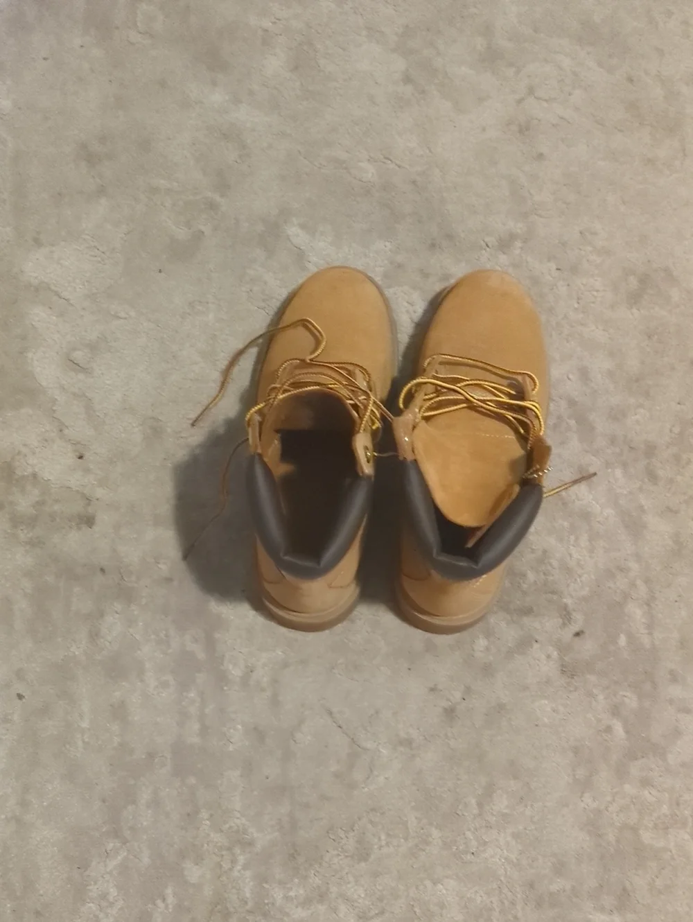 Timberland Juniors' 6 Inch Classic Boys Wheat Waterproof Boots Size 4.5 Boys